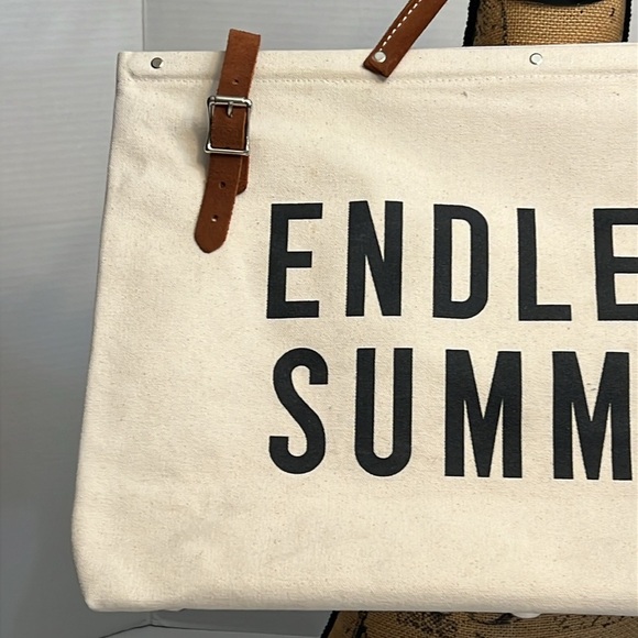 FORESTBOUND ENDLESS SUMMER CANVAS UTILITY WEEKENDS BAG - Picture 3 of 16